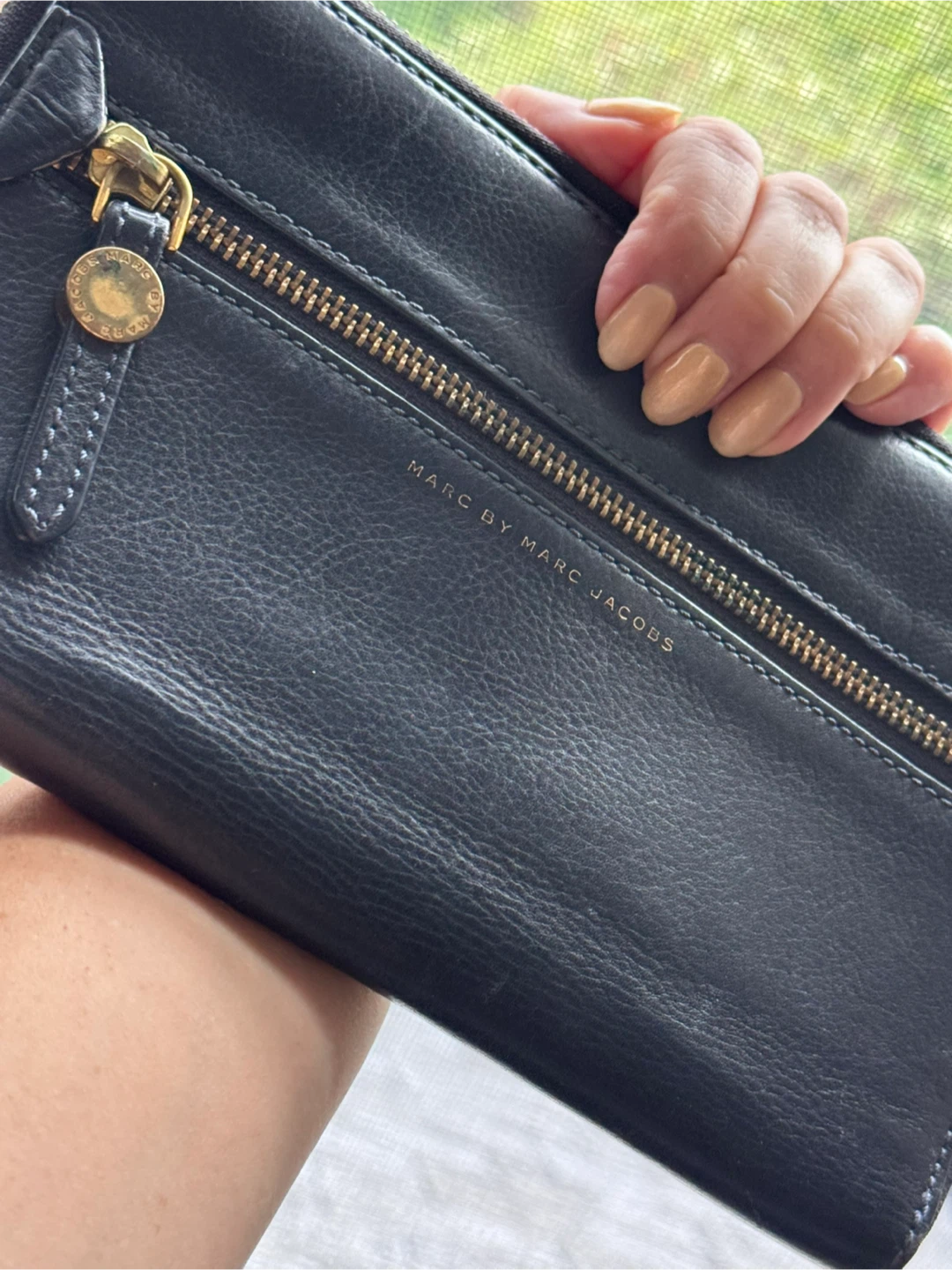 Marc by Marc Jacobs Black Leather Zip Around Wallet - photo 3