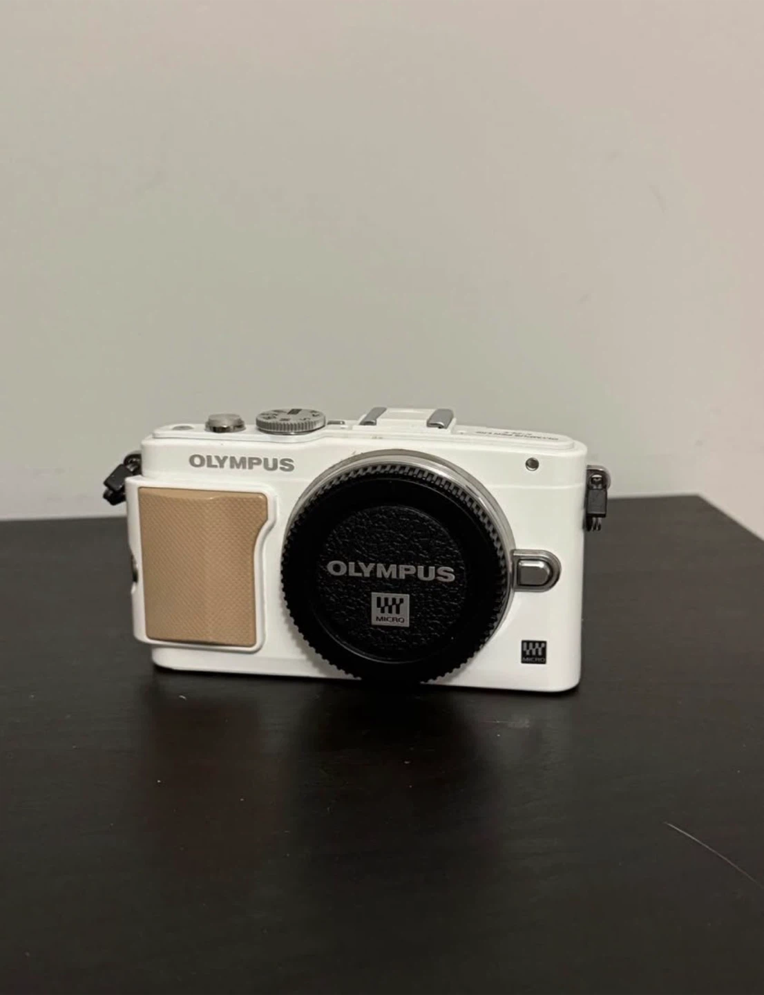 Olympus PEN E-PL5 Digital Camera with 14-42mm Lens - photo 2