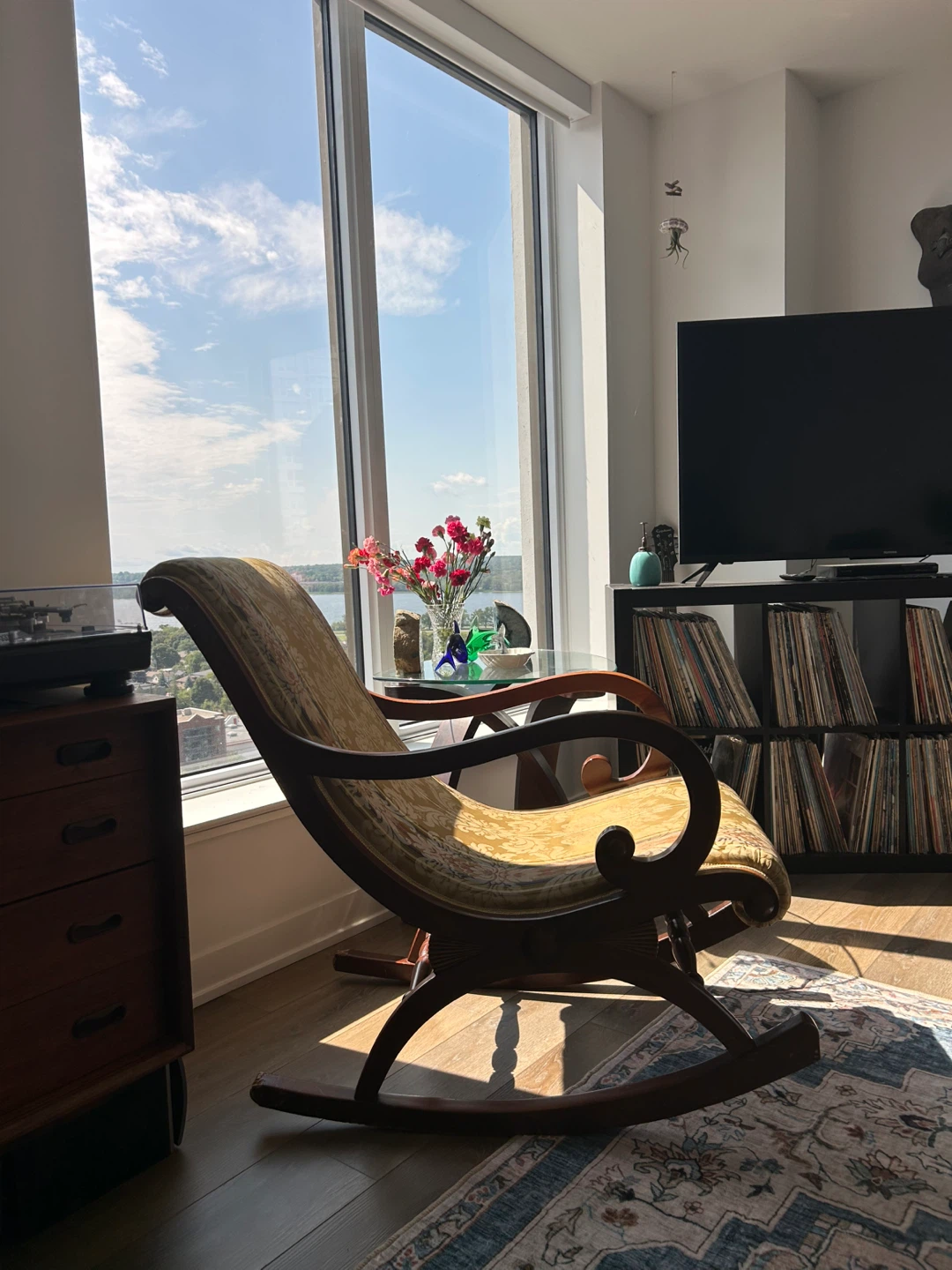 Vintage Wooden Rocking Chair - photo 3