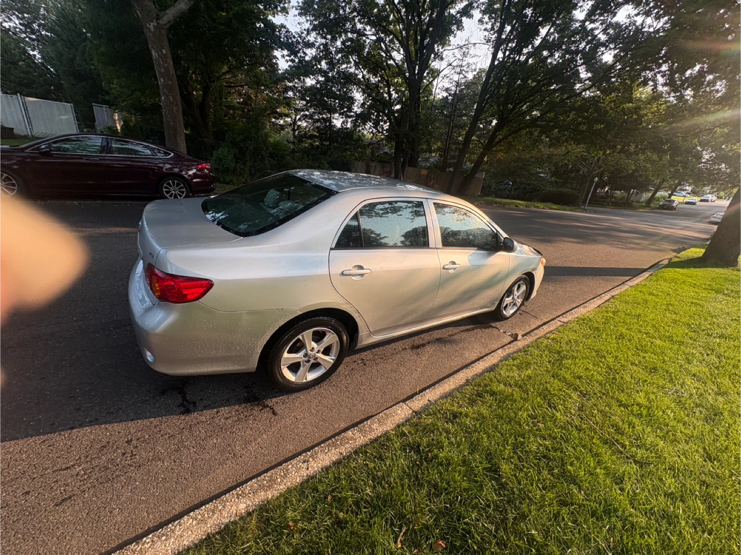 Silver Toyota Corolla Sedan - photo 3