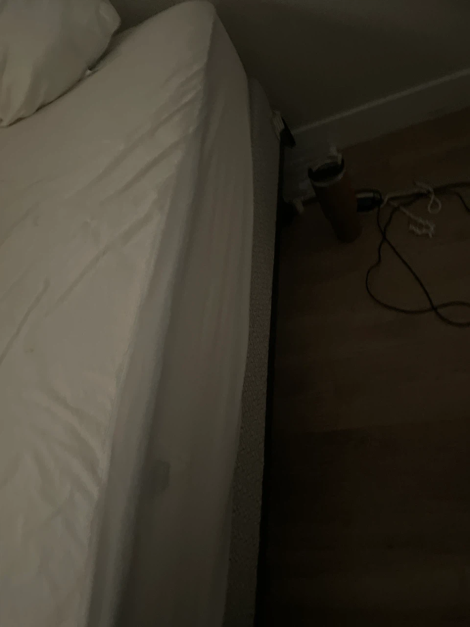 Queen Size Bed - photo 2