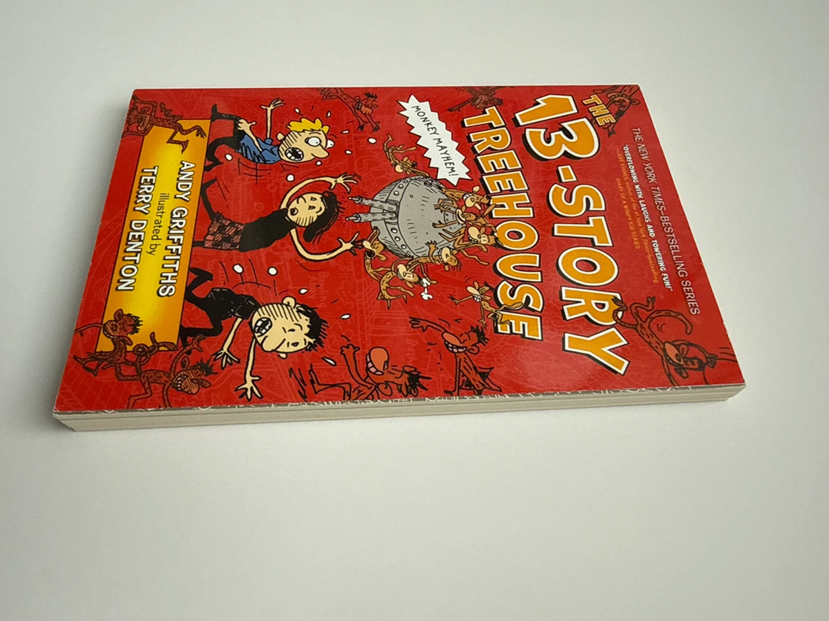 ‘The 13-Storey Treehouse: Monkey Mayhem!’ by Andy Griffiths - photo 4