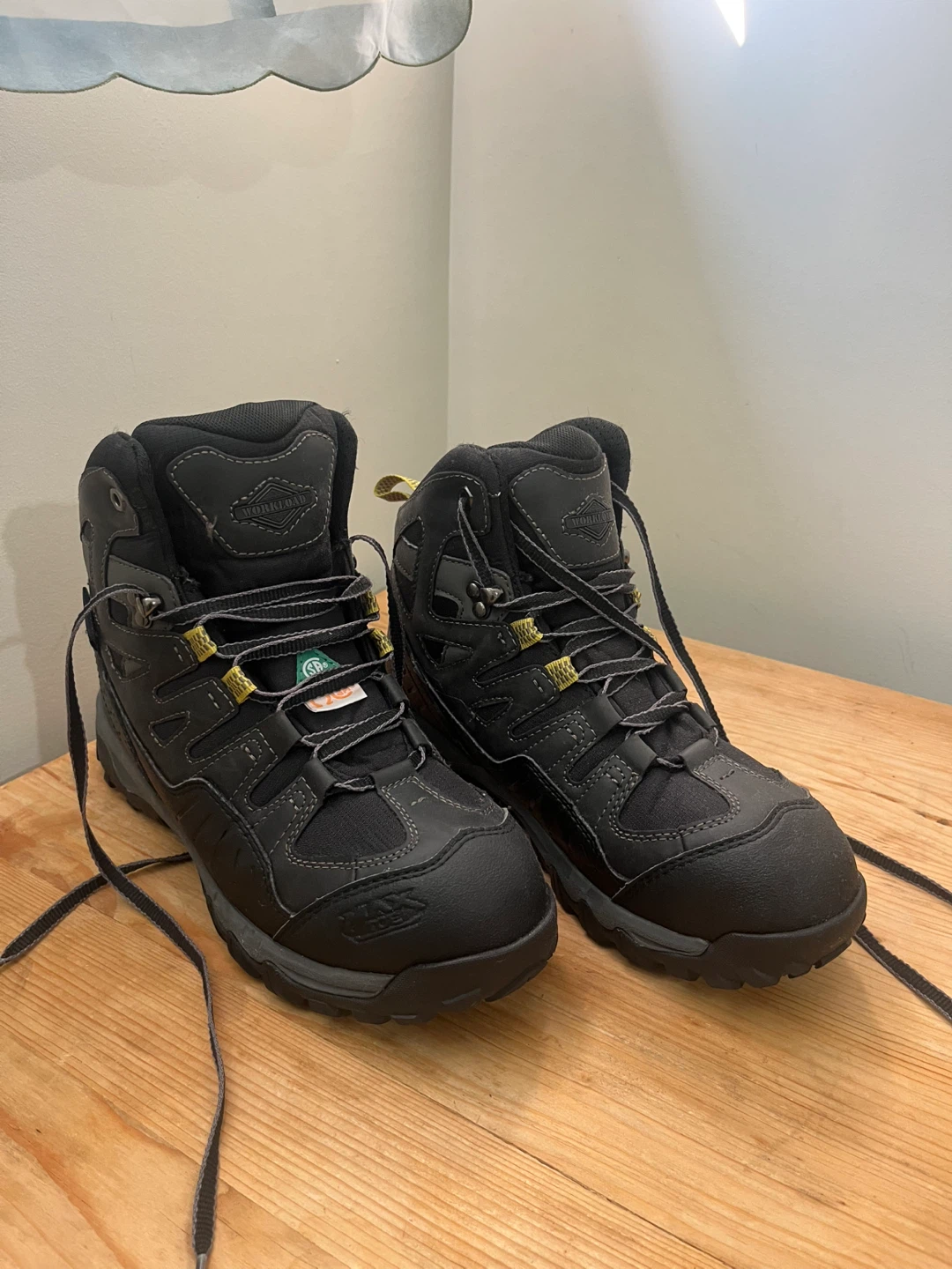 Urgent sale , never  used ,Workload Waterproof safety shoes - photo 3