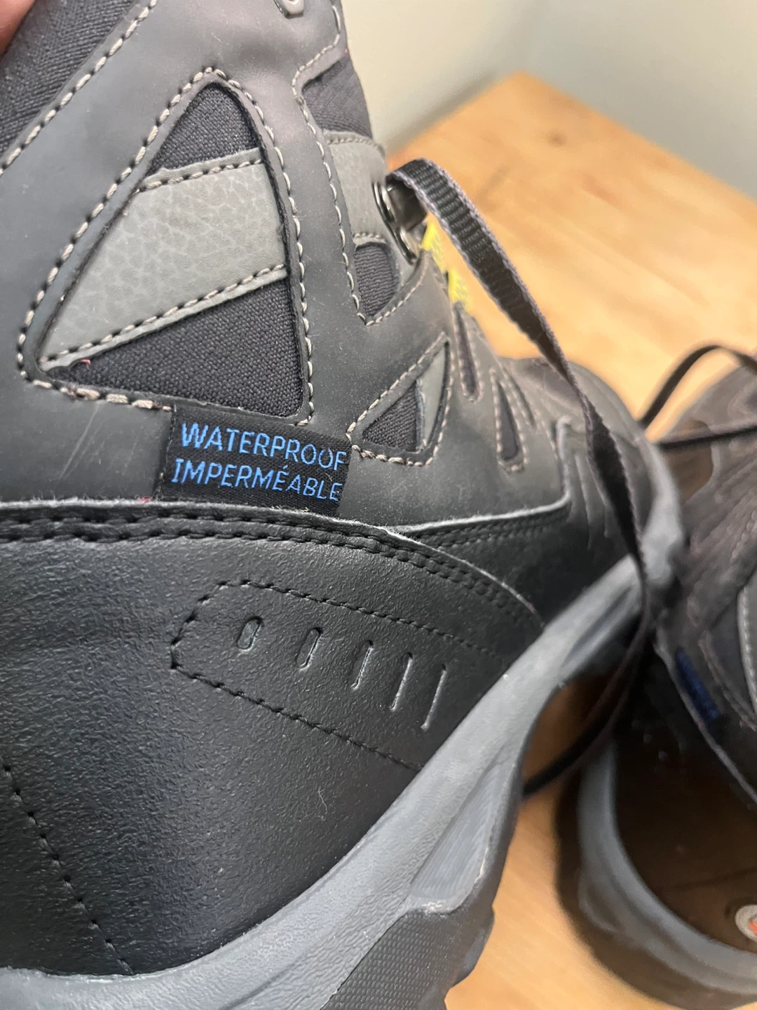 Urgent sale , never  used ,Workload Waterproof safety shoes - photo 4