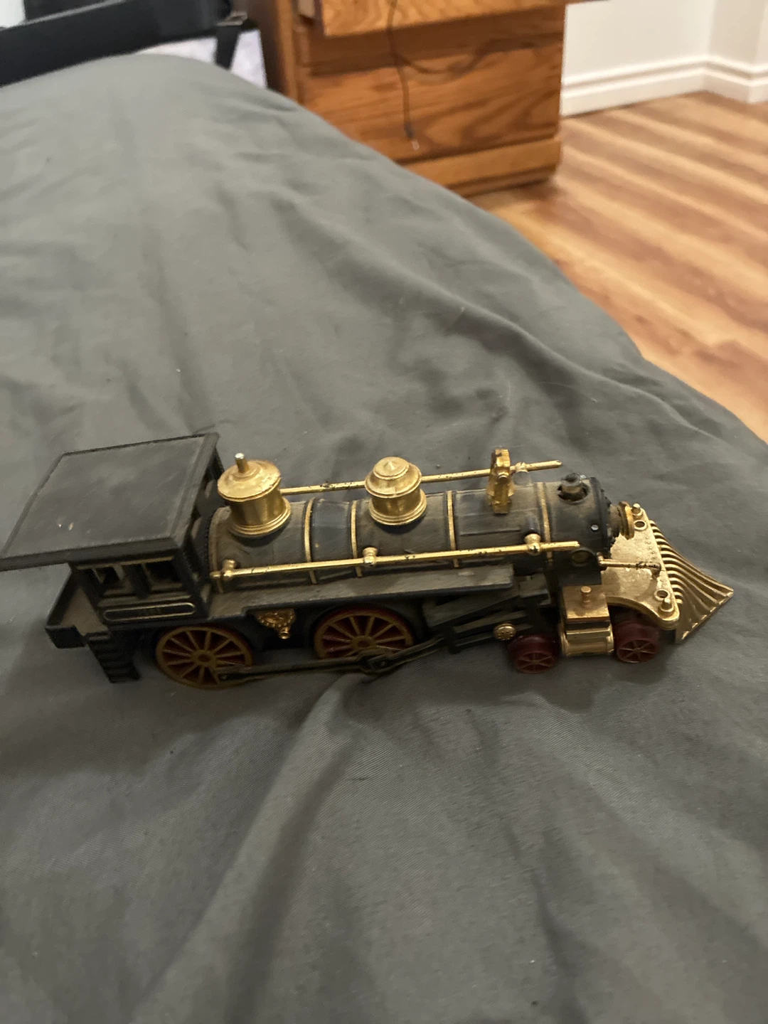 Die-cast Model Train Engine - photo 3