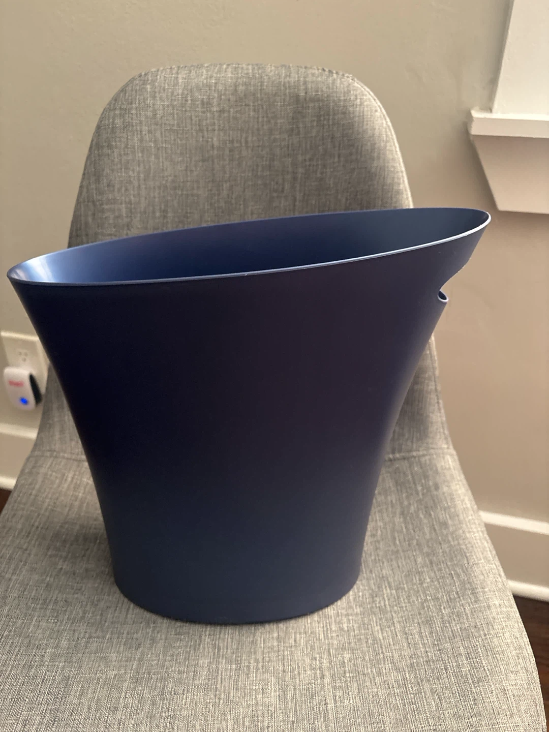 Umbra "Poise" Waste Bin - photo 4