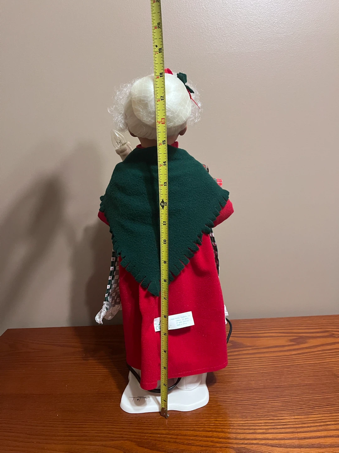 VINTAGE (1994) SANTA & MRS. CLAUS ELECTRIC FIGURINES - photo 5