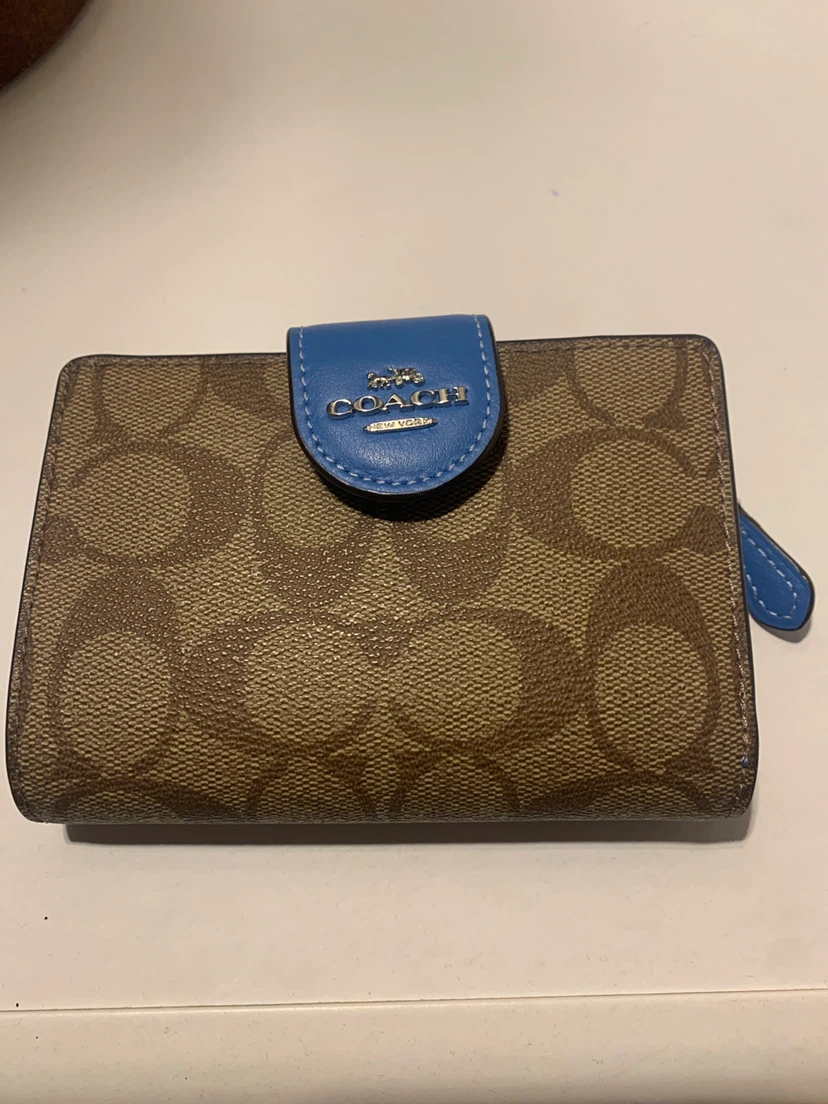Coach Signature Wallet with Blue Snap