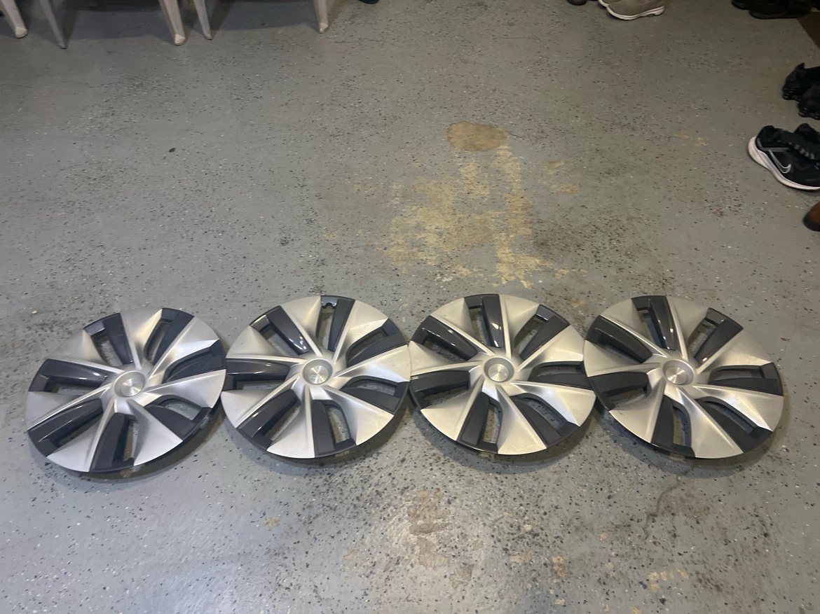 Set of 4 Tesla Model Y Hubcaps