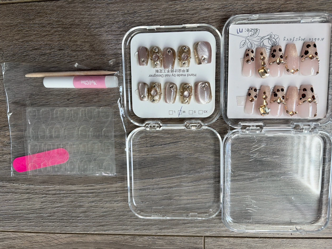 Noble Mystery False Nails Size M or one for 15 - photo 3