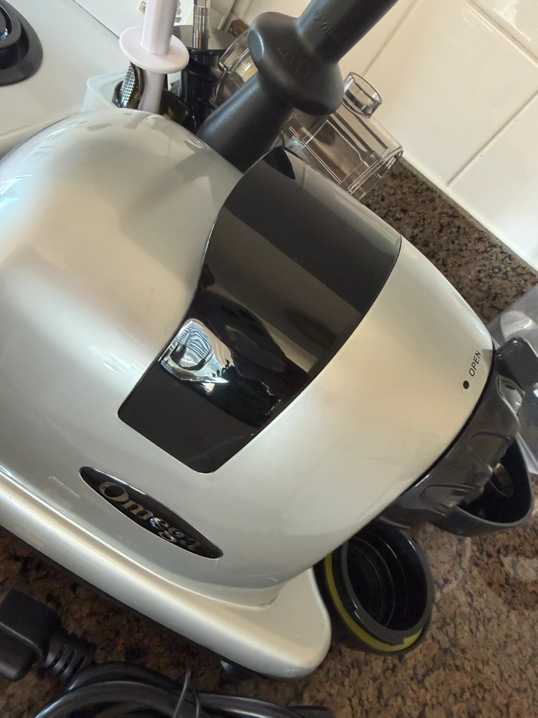 Omega Juicer