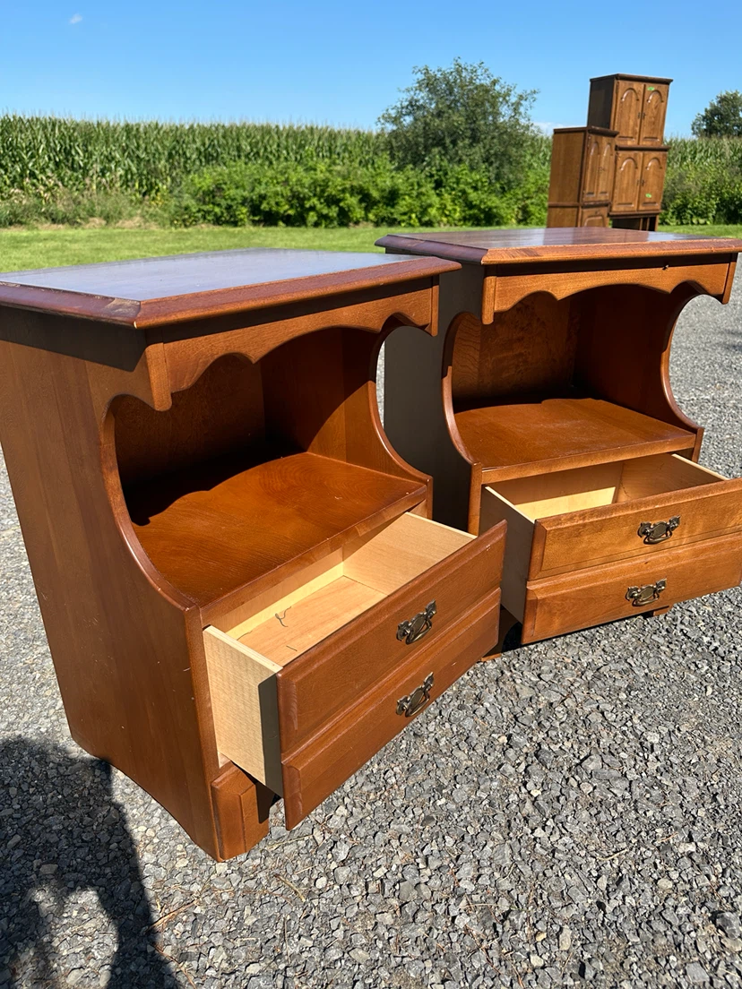 Matching Drouin Solid Maple Nightstands (CAN DELIVER) - photo 4