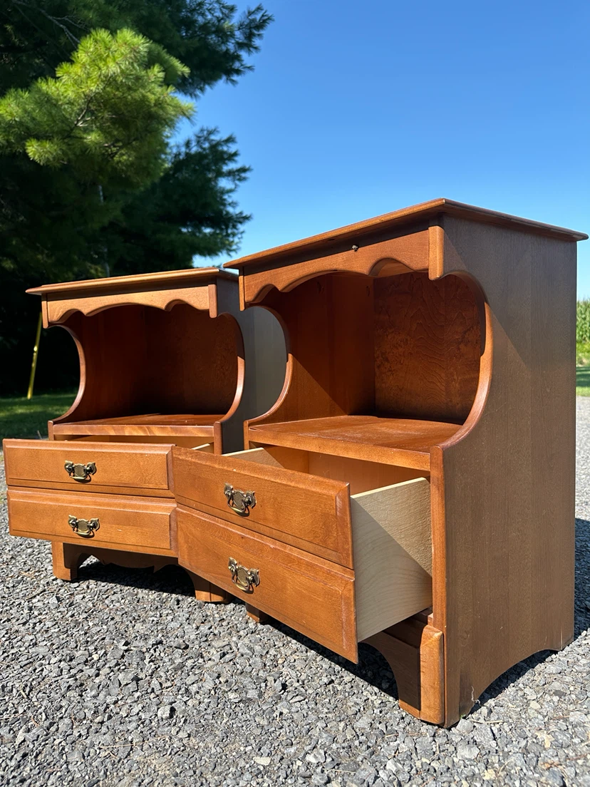 Matching Drouin Solid Maple Nightstands (CAN DELIVER) - photo 5
