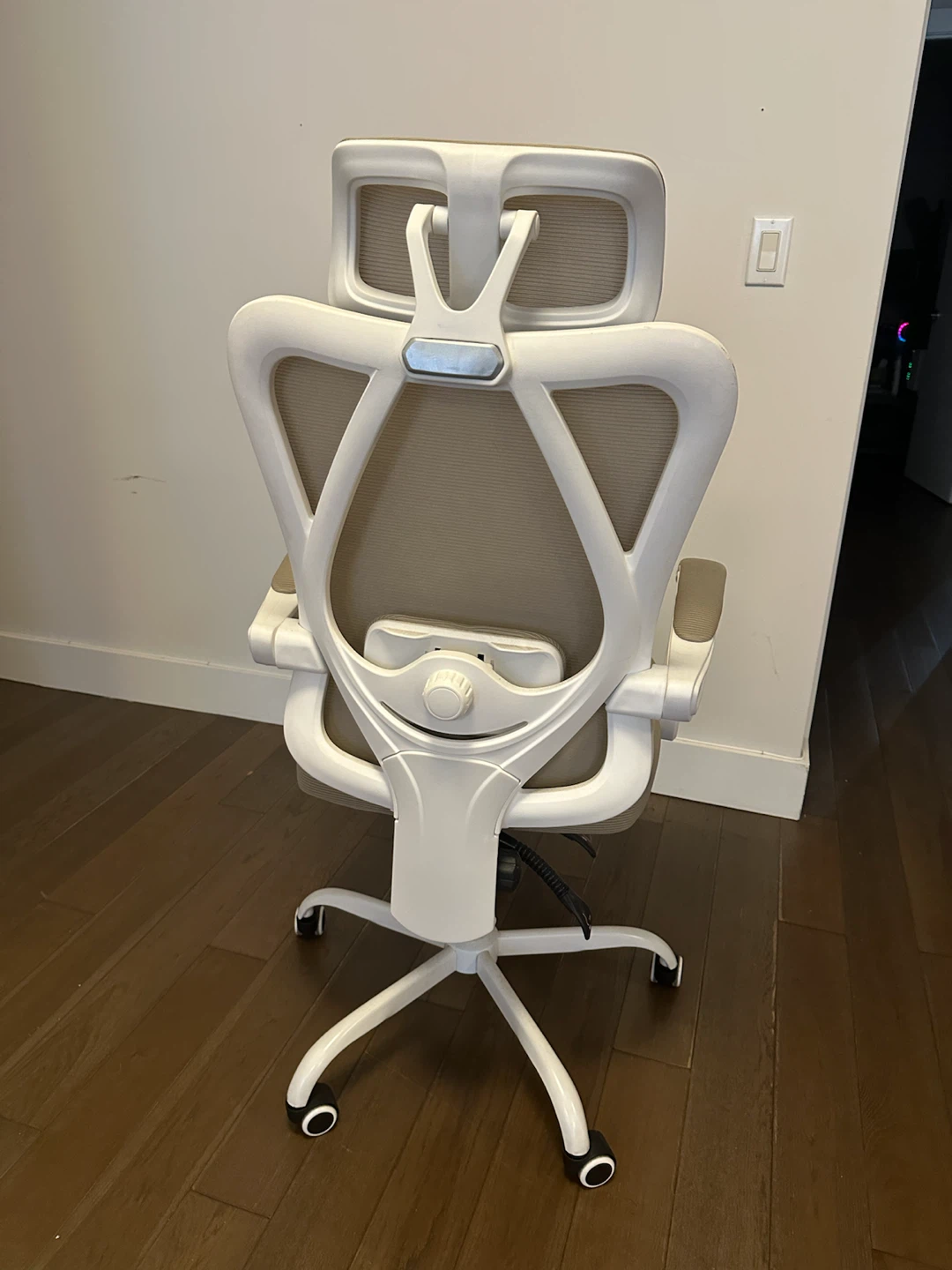 Office Chair with Footrest - photo 3