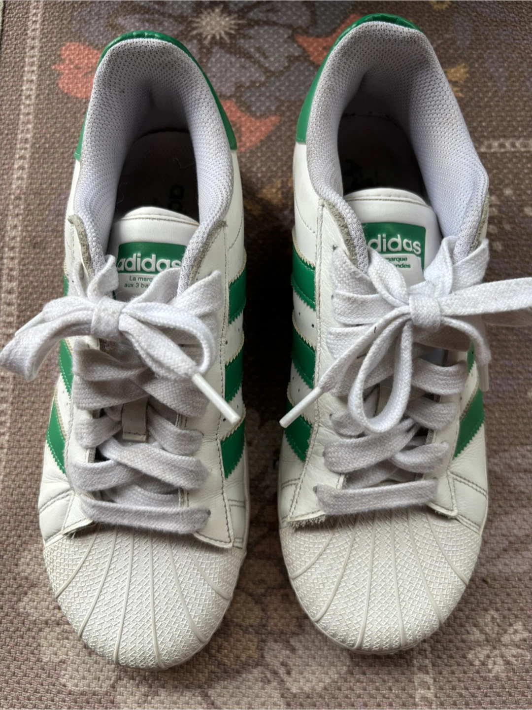 Adidas Superstars Green size 8.5 men’s