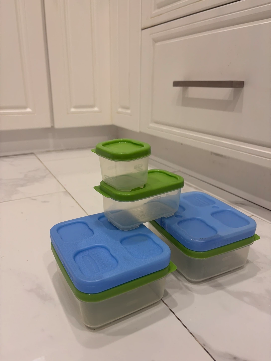 Rubbermaid Food Storage Containers (Set of 4) - photo 2