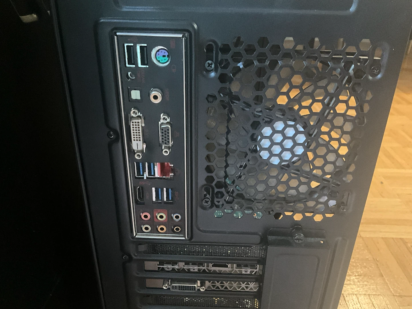 “Old Times: Retro” Gaming PC - Haswell x Maxwell - photo 4