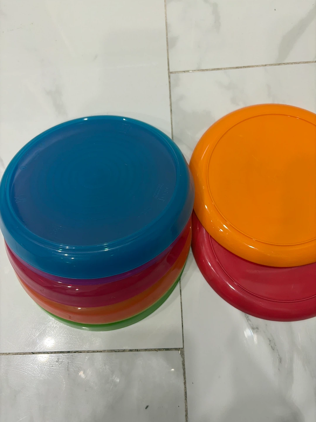 Set of 6 plus 2 colourful plates - photo 5