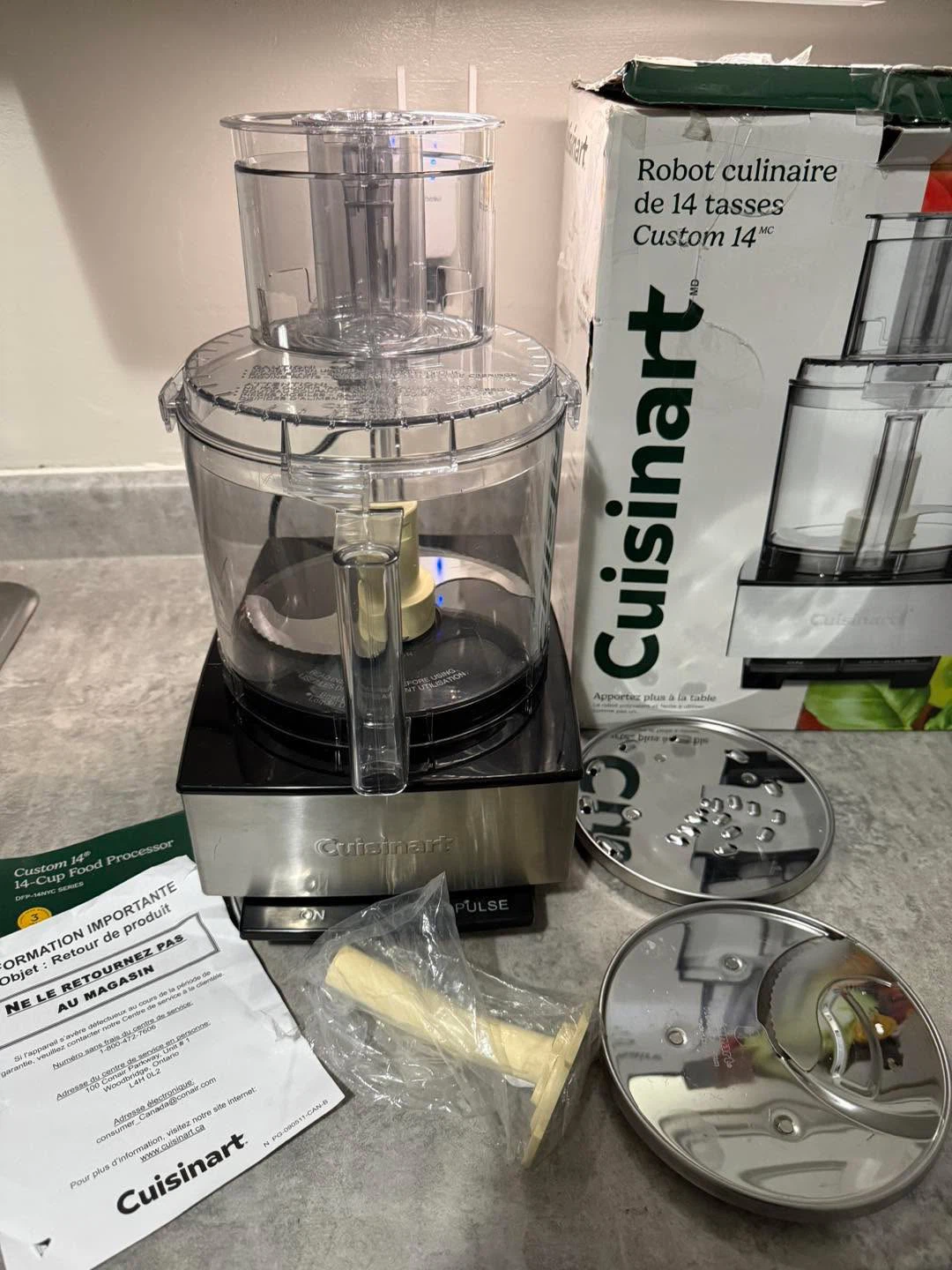 LIKE NEW Cuisinart Food Processor 14-Cup