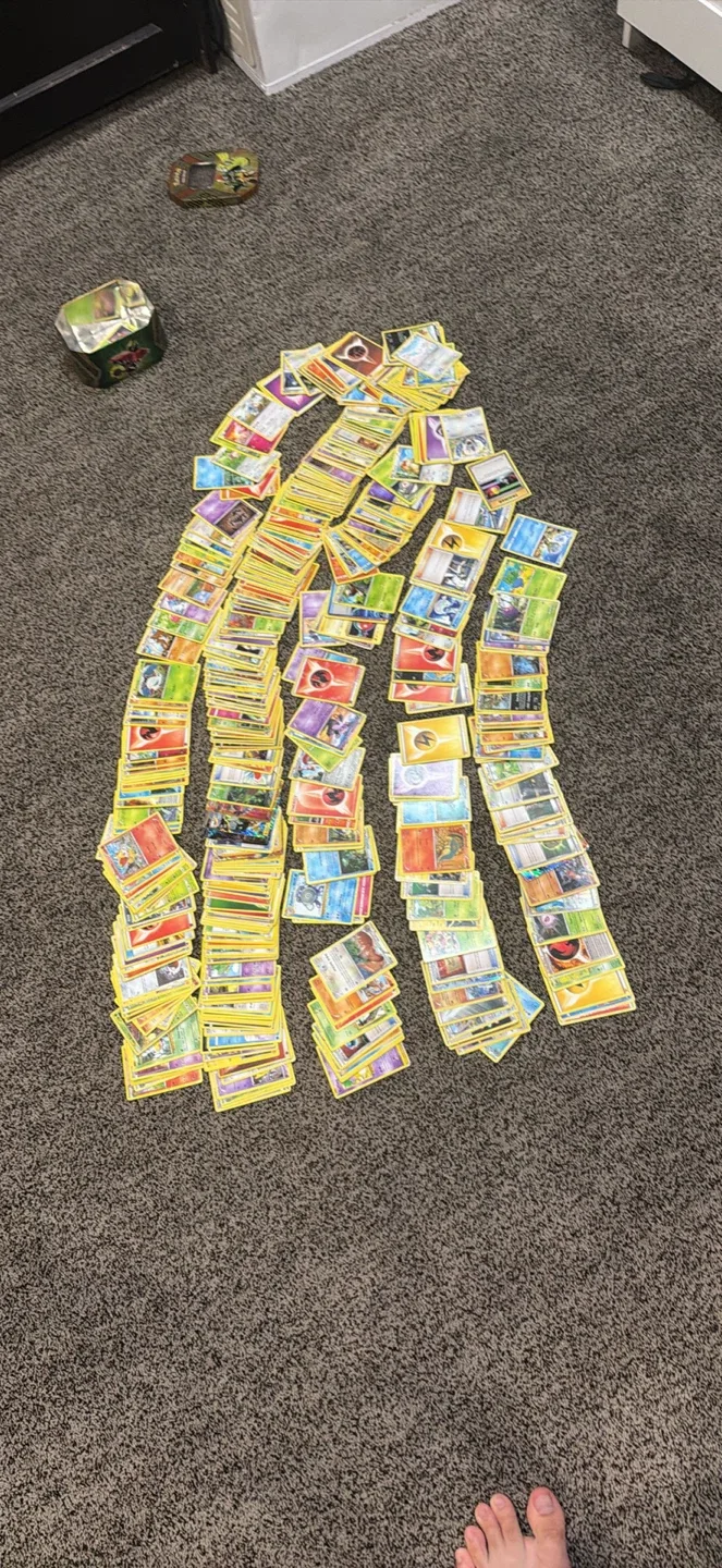 Pokémon Trading Card Game Tin and Cards - photo 3