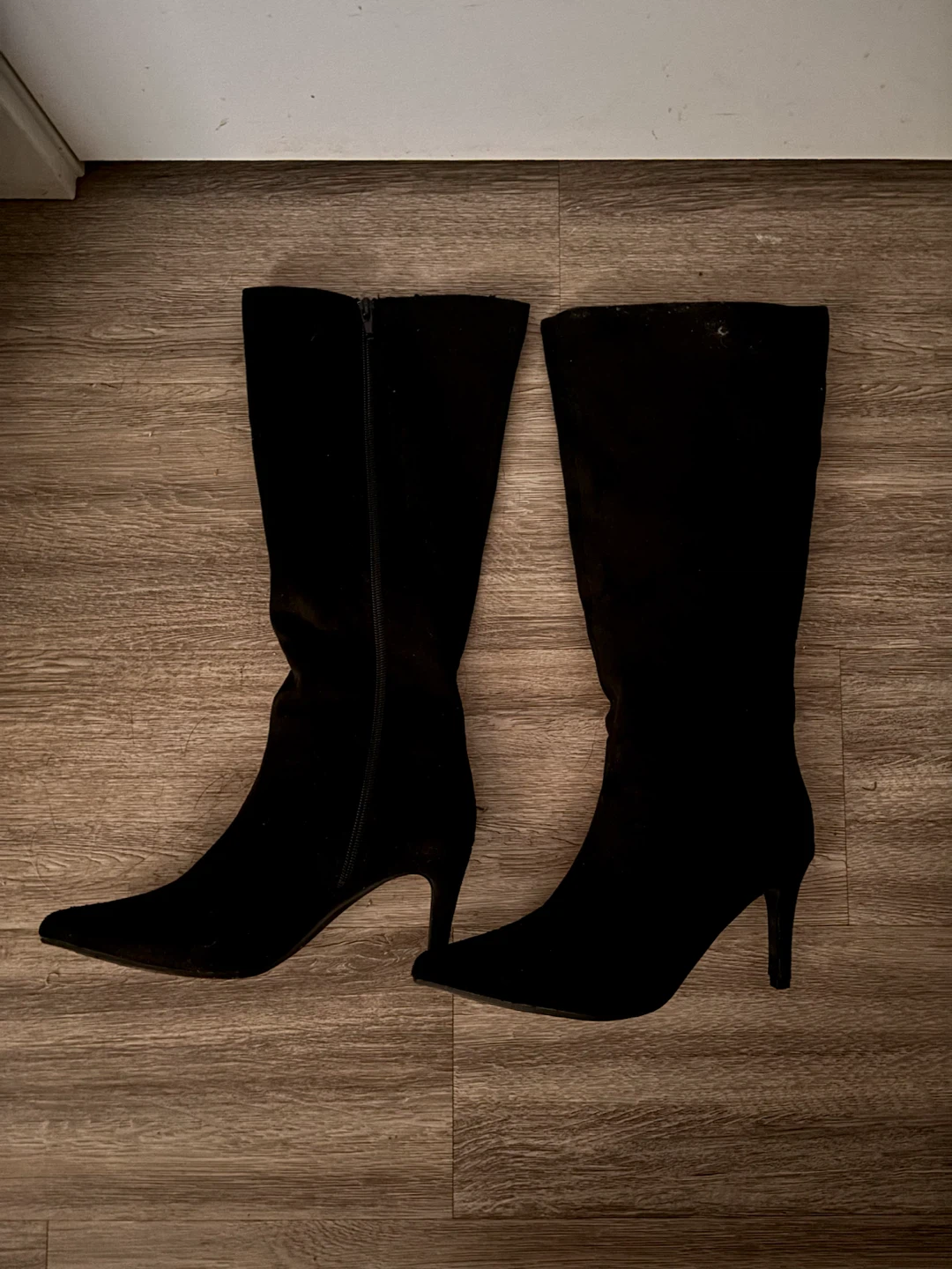 Black Suede Pointed Toe Knee-High Boots
