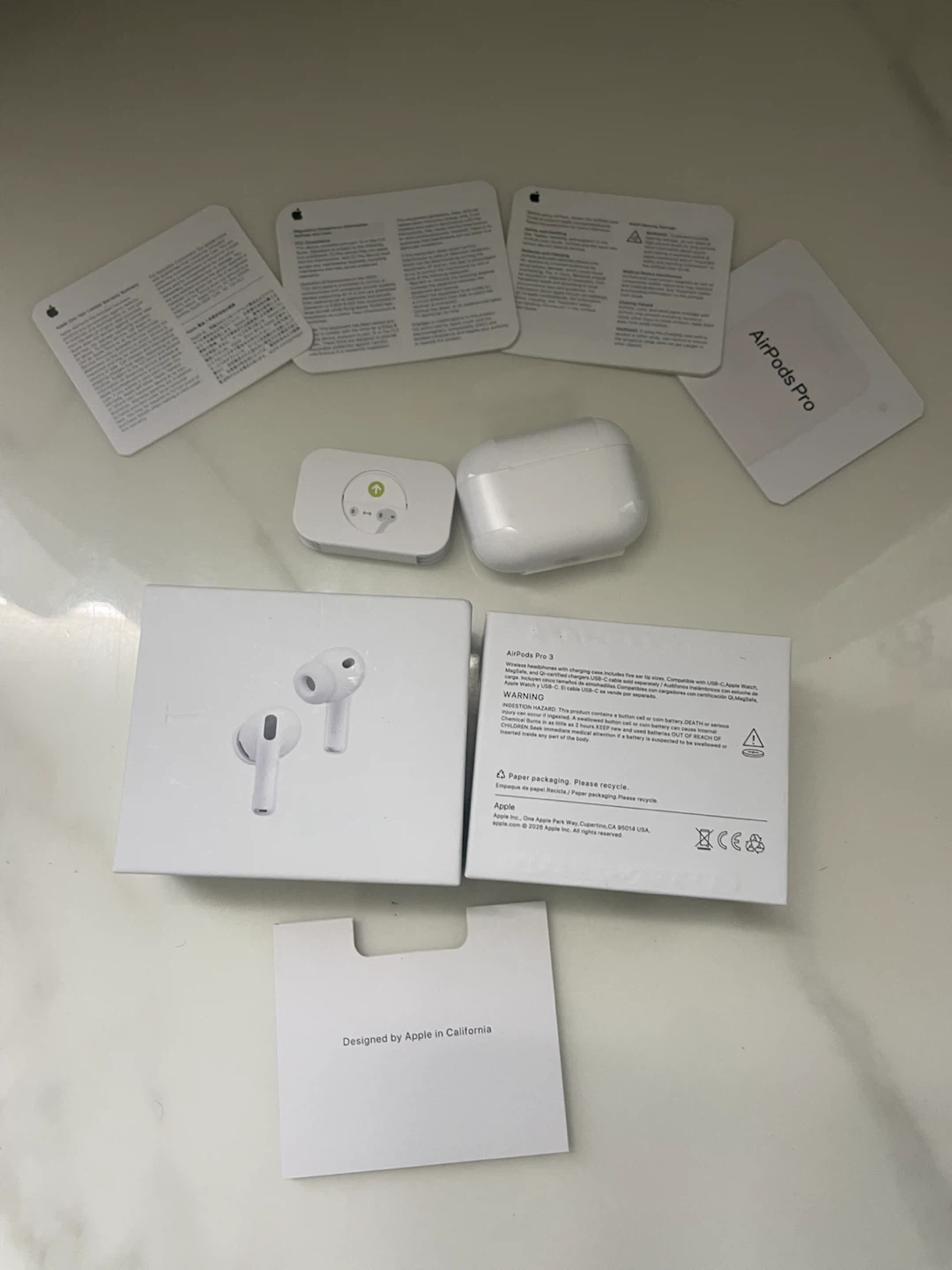 Apple AirPods Pro 3 noise cancellation