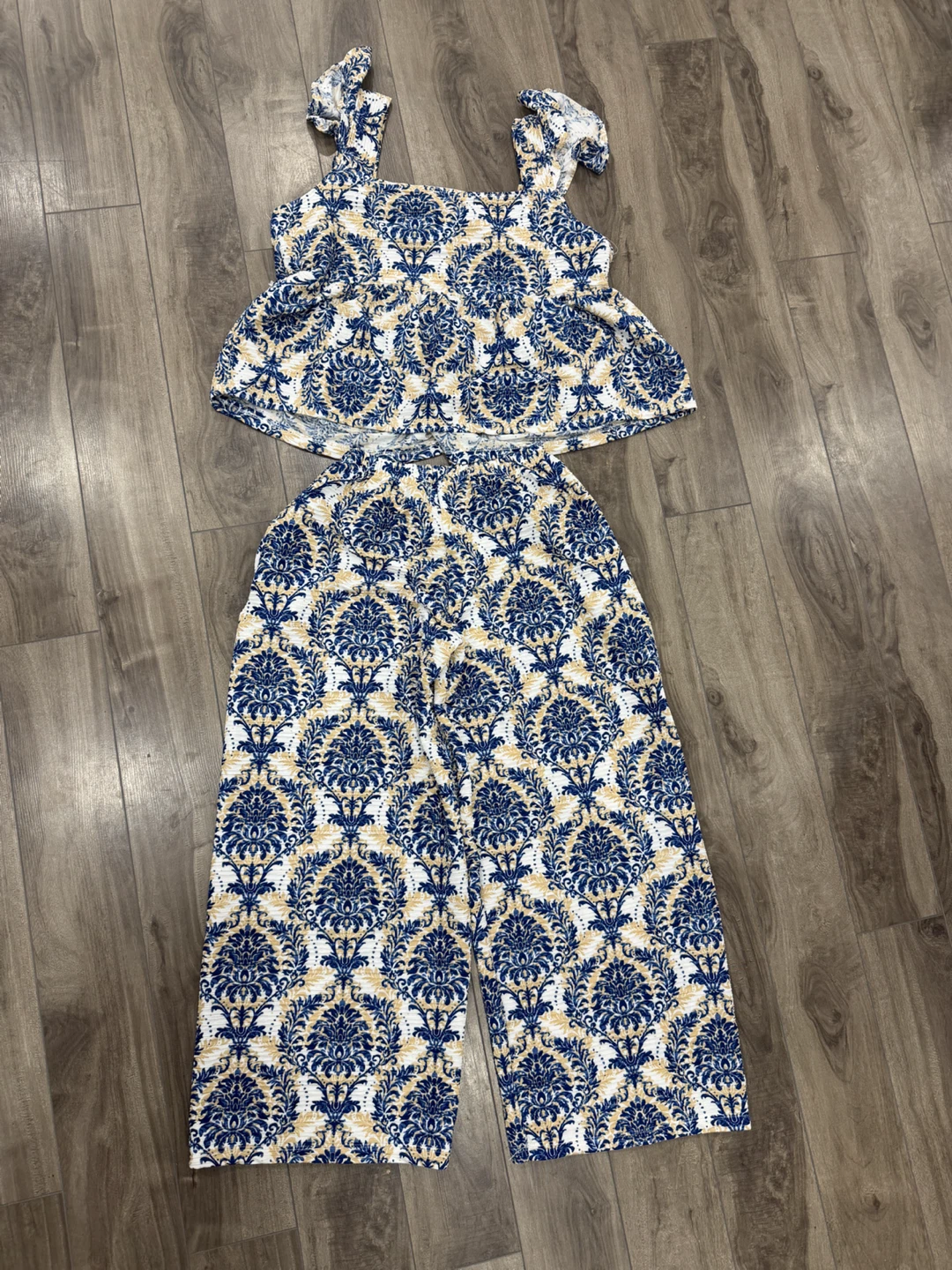 Women's Two-Piece Set - photo 4