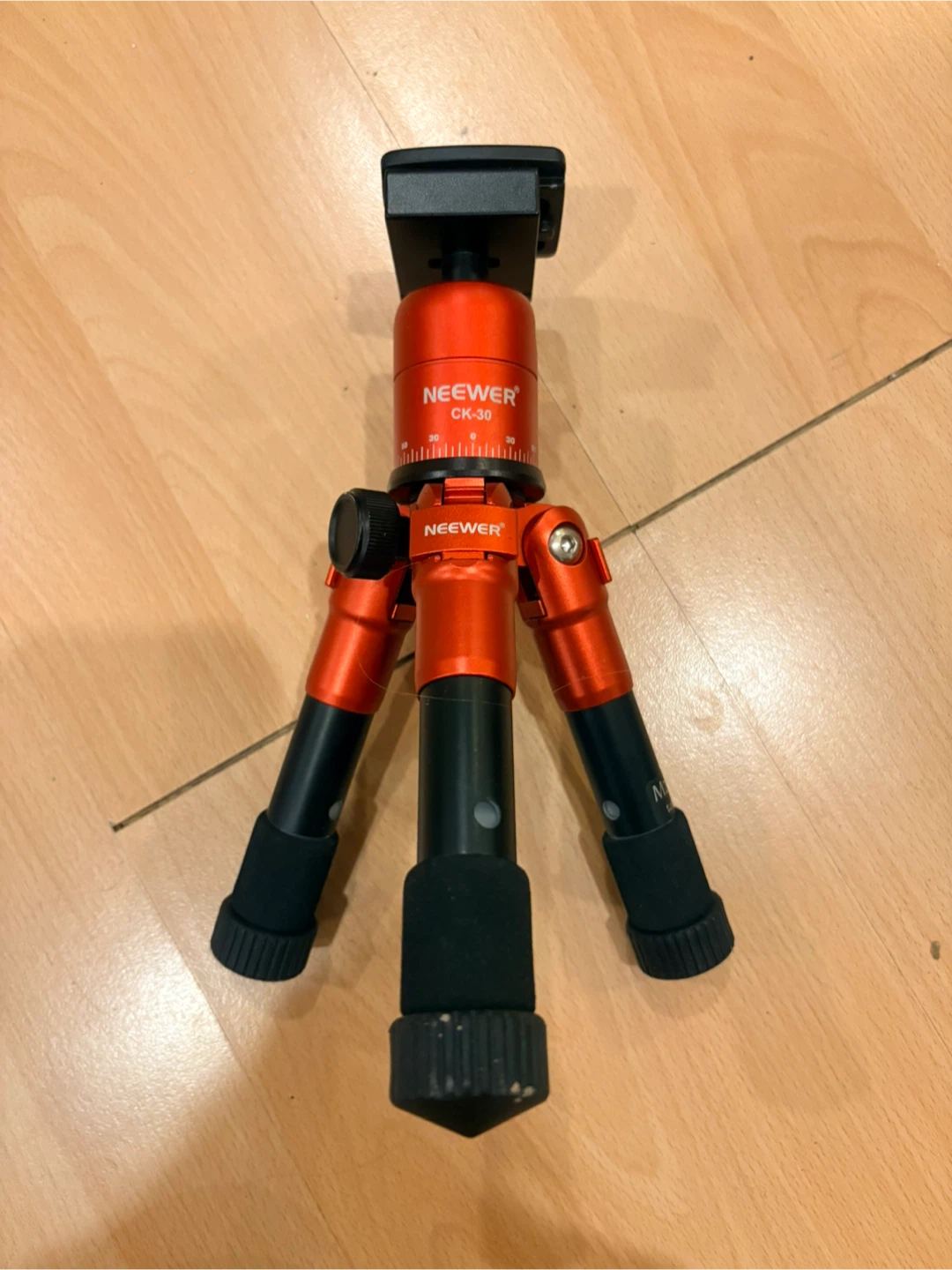 Neewer CK-30 Mini Tripod