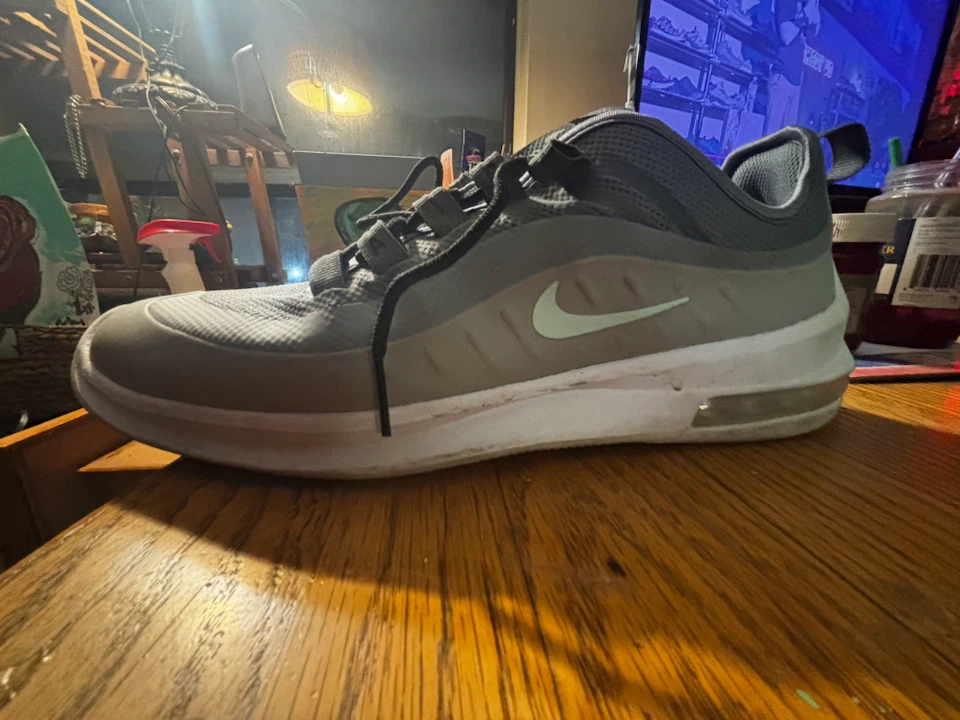 Nike Air Max Shoes - photo 3