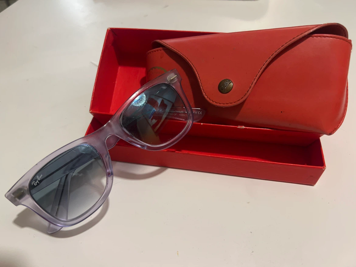 Ray-Ban Wayfarer Sunglasses