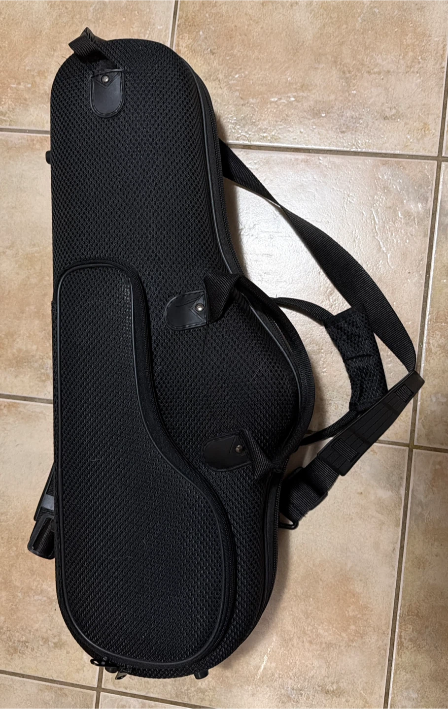 ERINGOGO Tenor Saxophone Case with Removable Straps