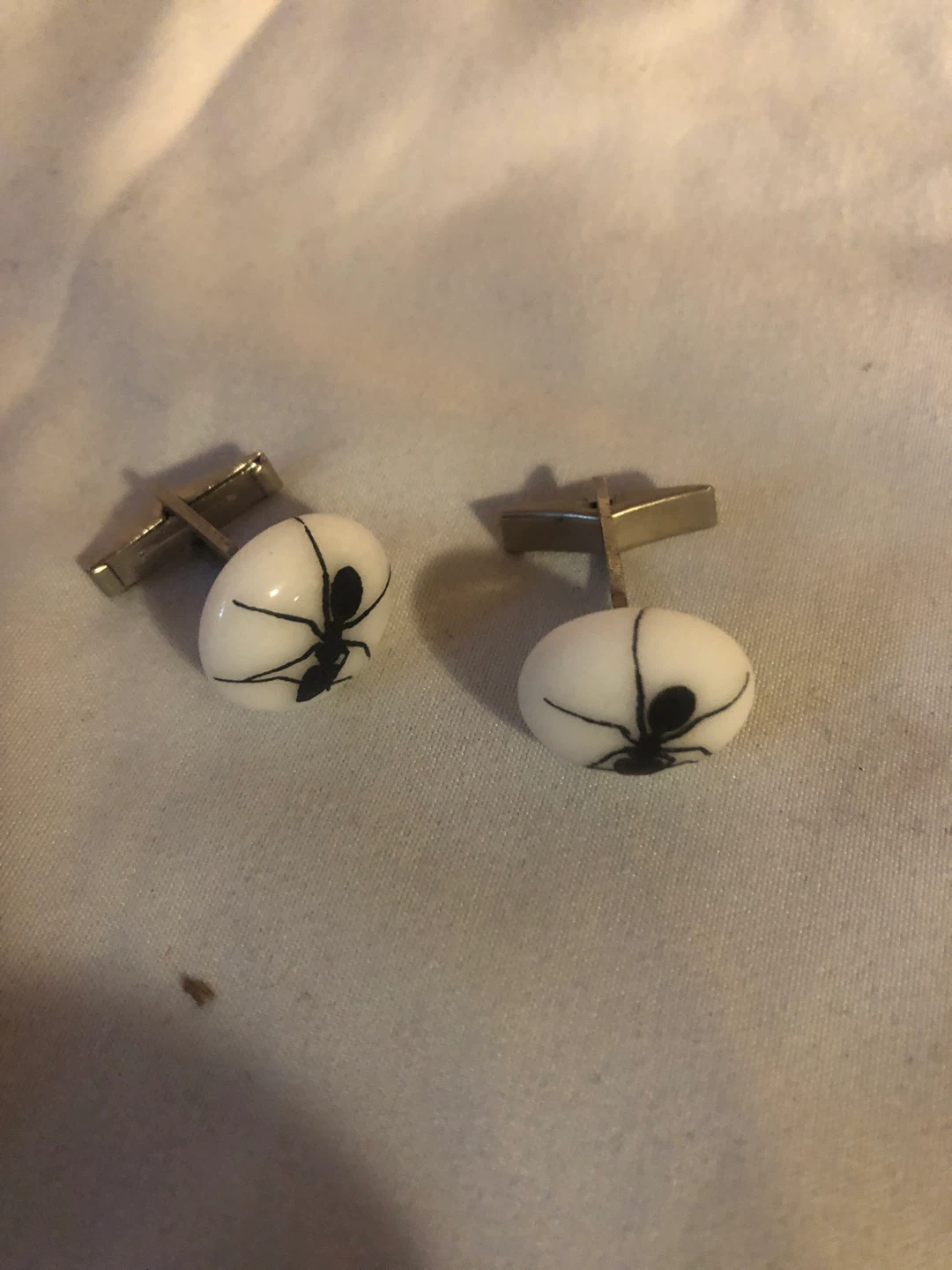 Cufflinks with Ant Design
