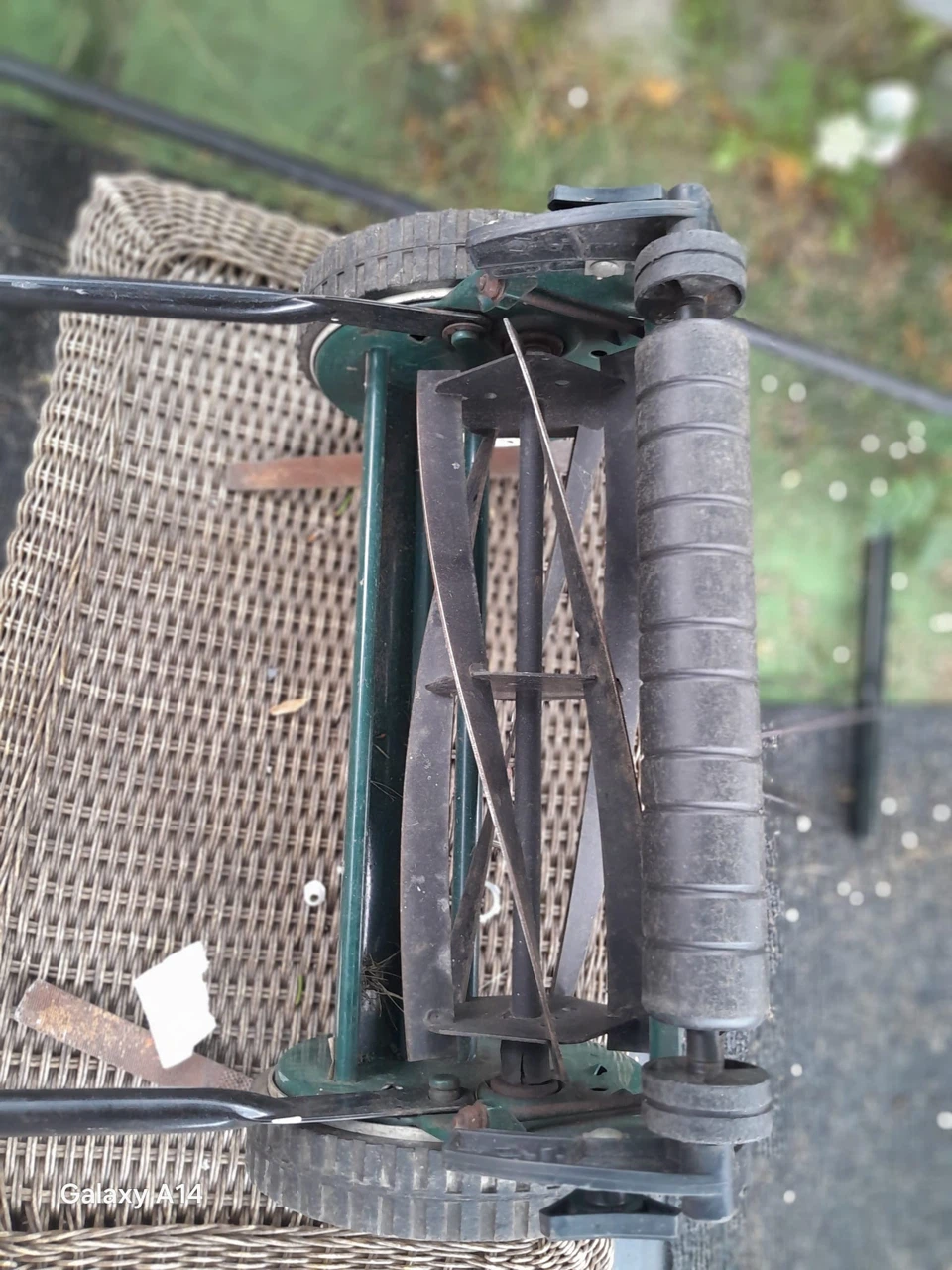 YARDWORKS Reel Mower 14" - photo 3