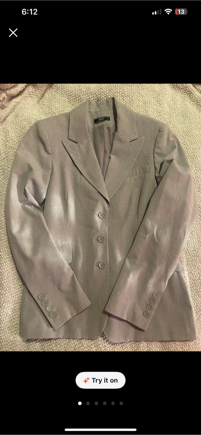 SUZY Shier Women's Grey Blazer