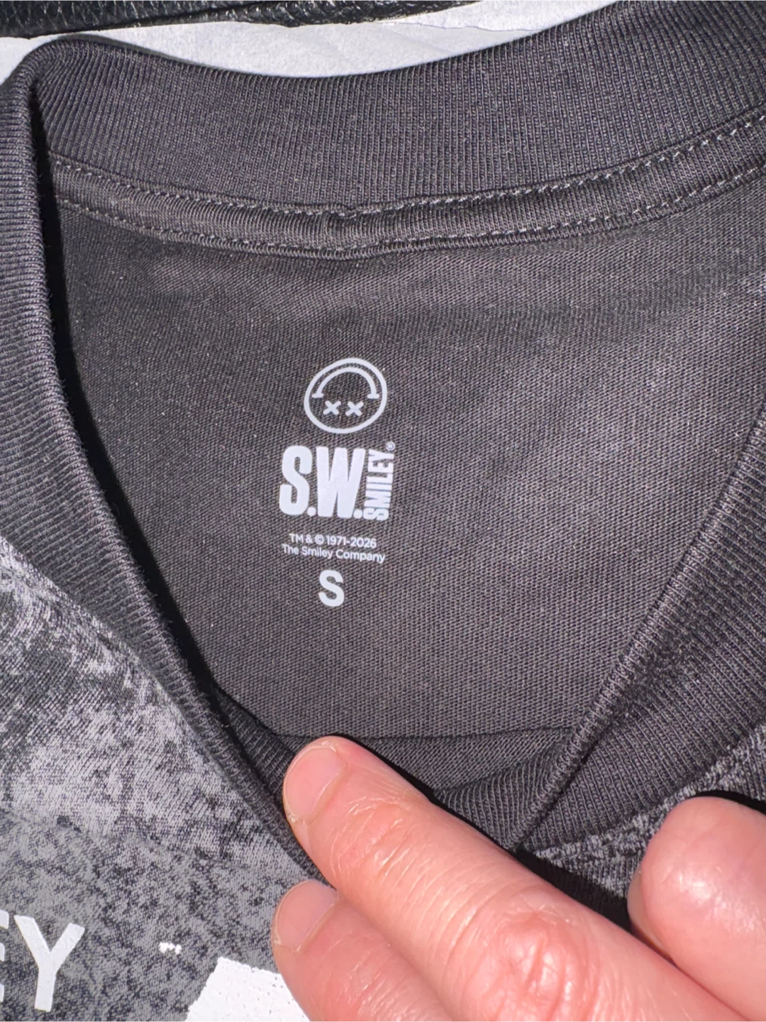 BNWT S.W. Smiley Cherry Graphic T-Shirt - photo 3