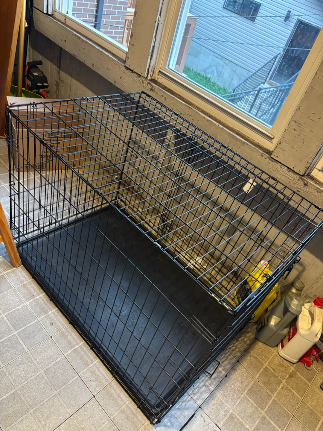 Large Wire Dog Crate with Tray