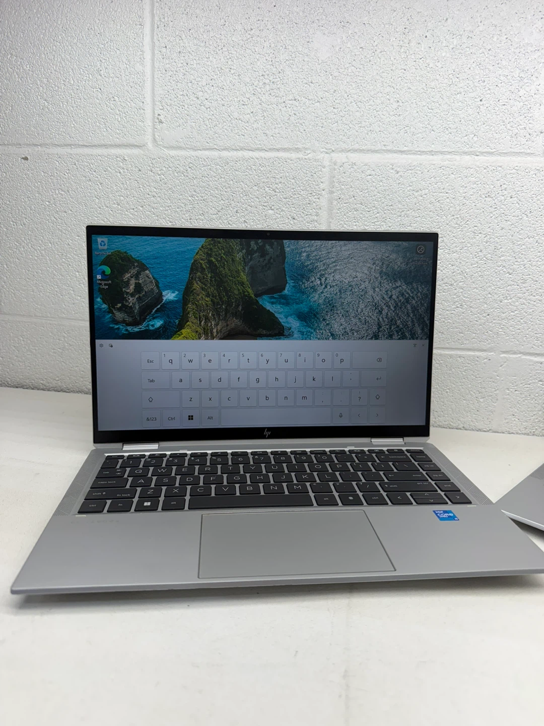 HP EliteBook x360 1030 G8 Laptop - photo 3