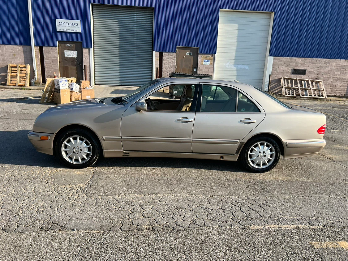 2000 Mercedes-Benz E320 AWD Runs perfect