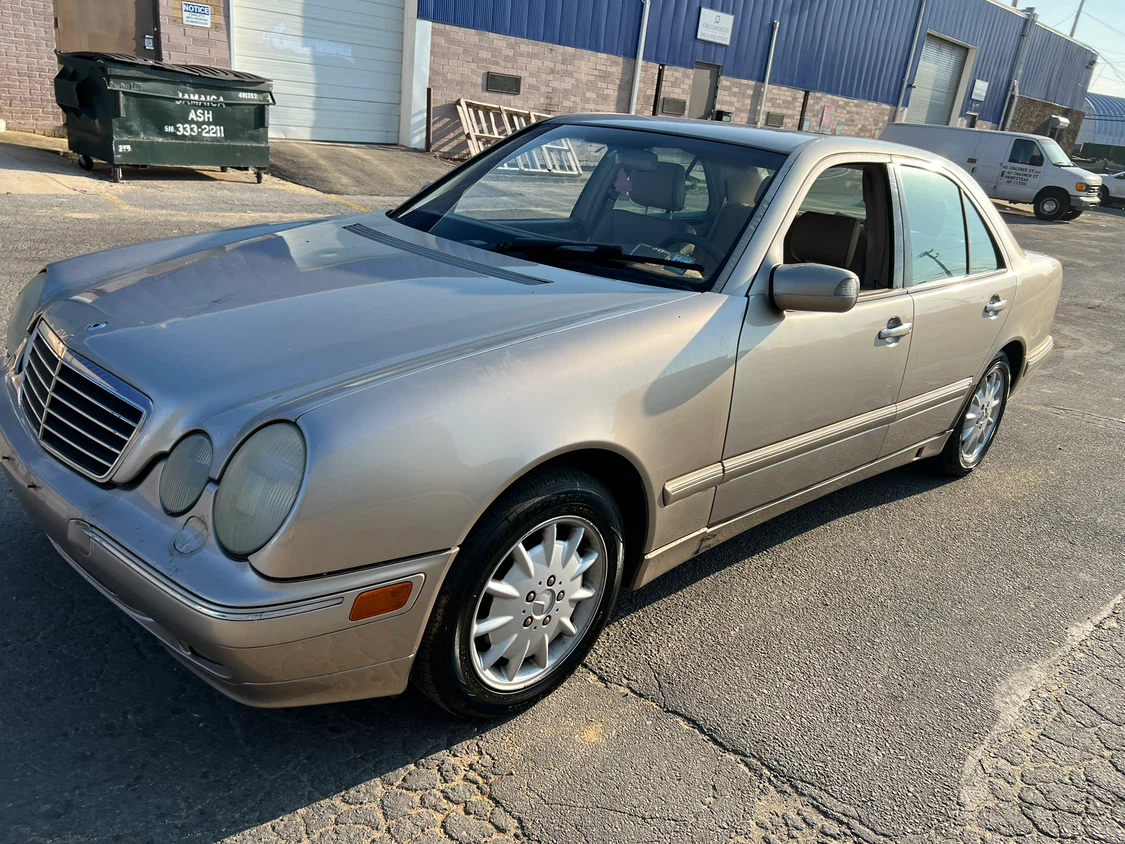 2000 Mercedes-Benz E320 AWD Runs perfect - photo 3