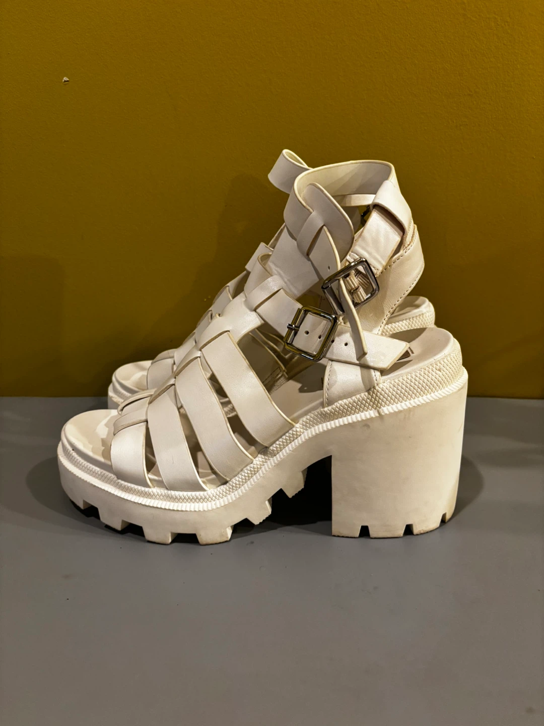 White Steve Madden Platform Gladiator Sandals - photo 2