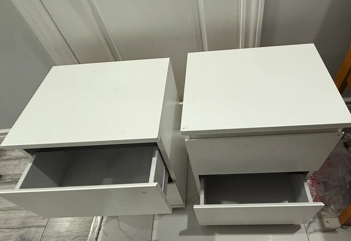 Set of 2 White Modern 2-Drawer Nightstands - photo 5