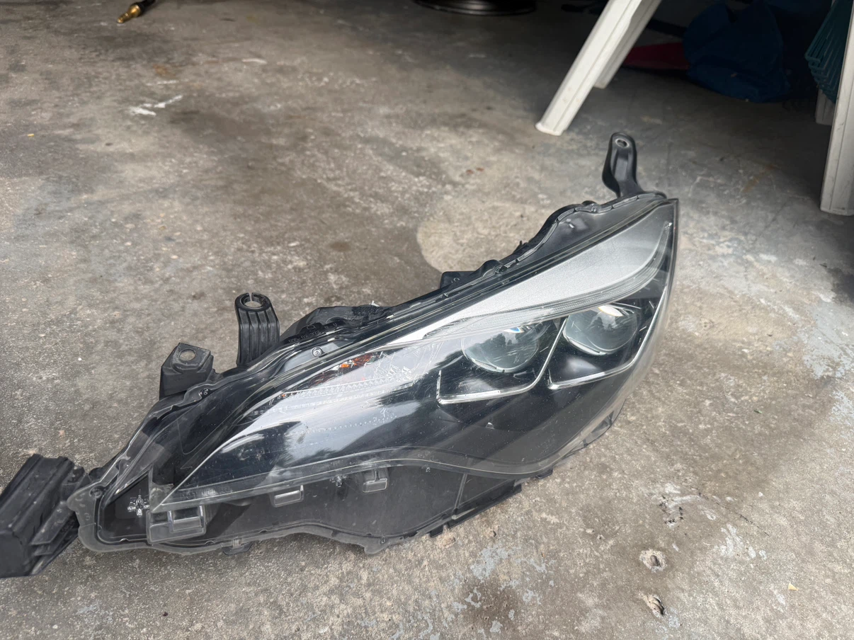 Car Headlight Assembly fro Toyota corolla se 2019 - photo 3