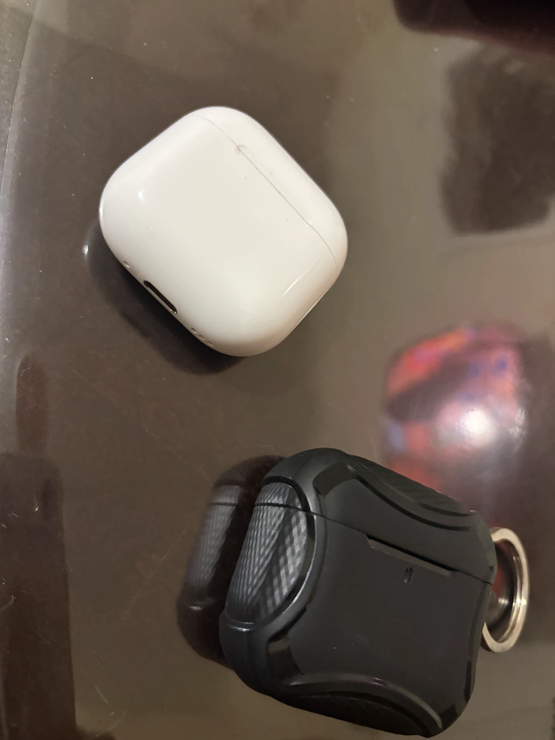 Apple AirPods Pro Charging Case 2 generation - photo 2