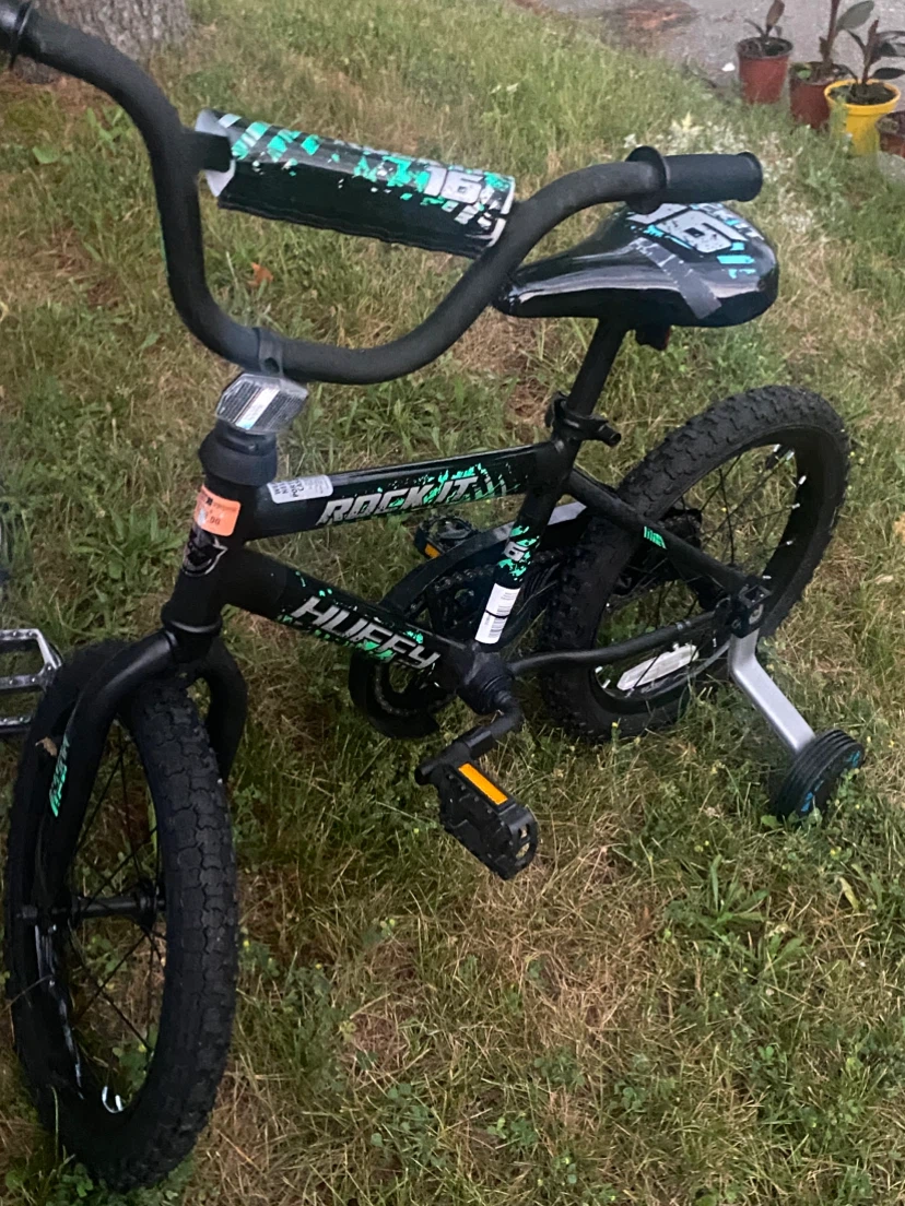Huffy Rock It! Kids Bike