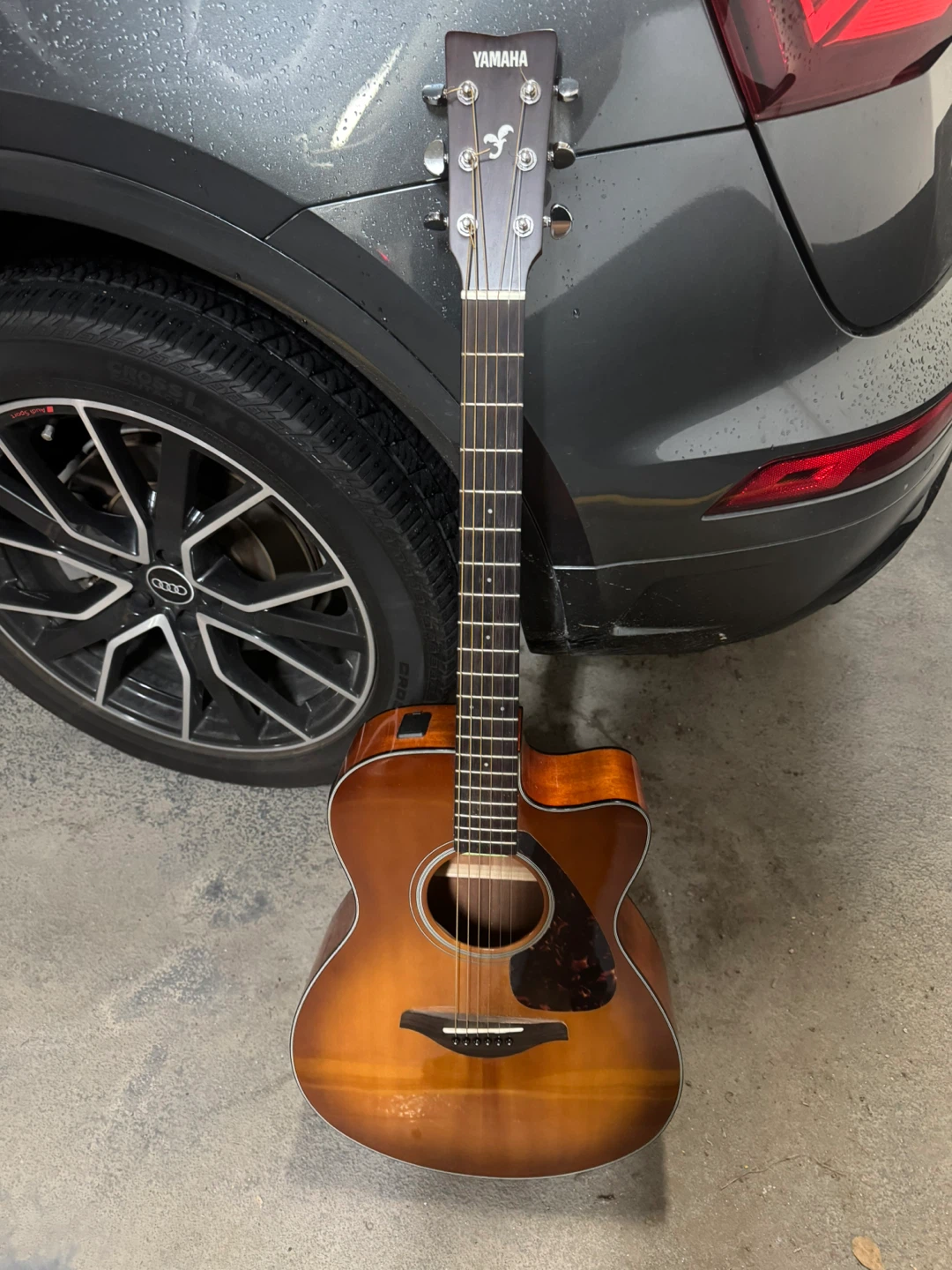 Yamaha FSX800C Acoustic-Electric Guitar