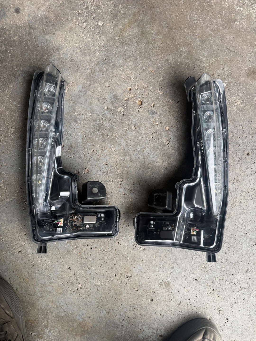 Pair of LED Daytime Running Lights of corolla se model - photo 3