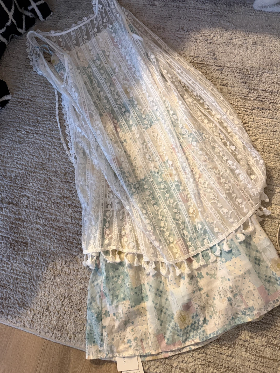 Rose embroidered Lace & Floral Print Maxi Dress