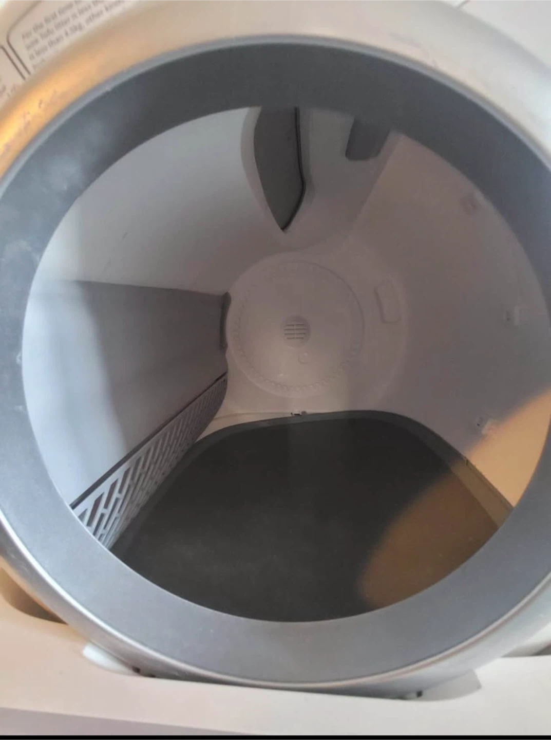 Automatic Self-Cleaning Litter Box - photo 2