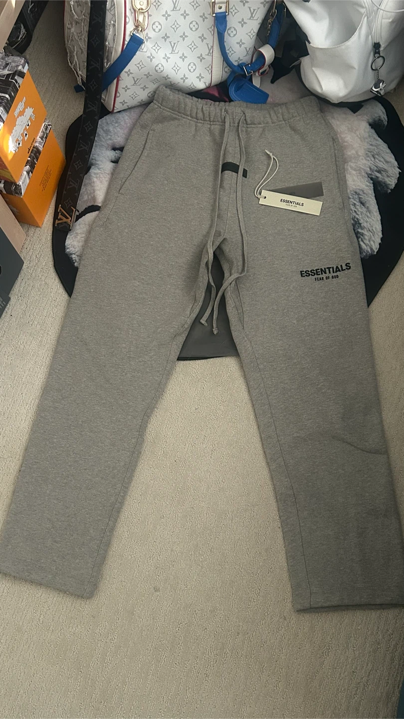 Grey Essentials sweatpants - photo 2