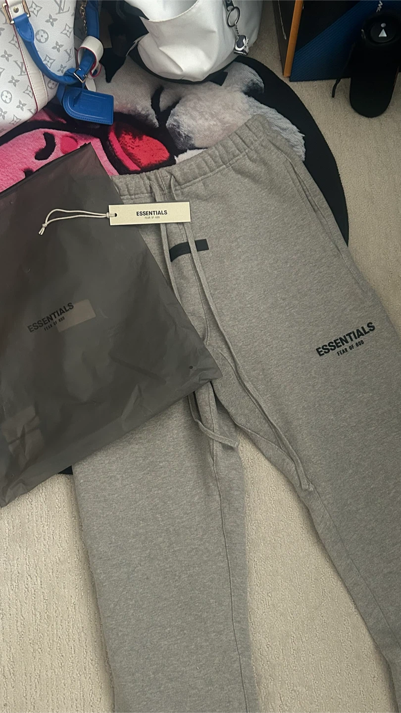 Grey Essentials sweatpants - photo 4